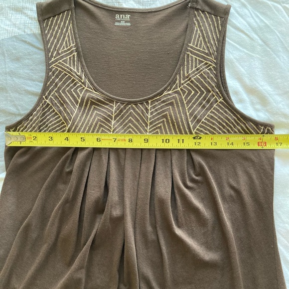 {a.n.a.} Brown Pleated Sleeveless Peasant Top - Picture 5 of 7